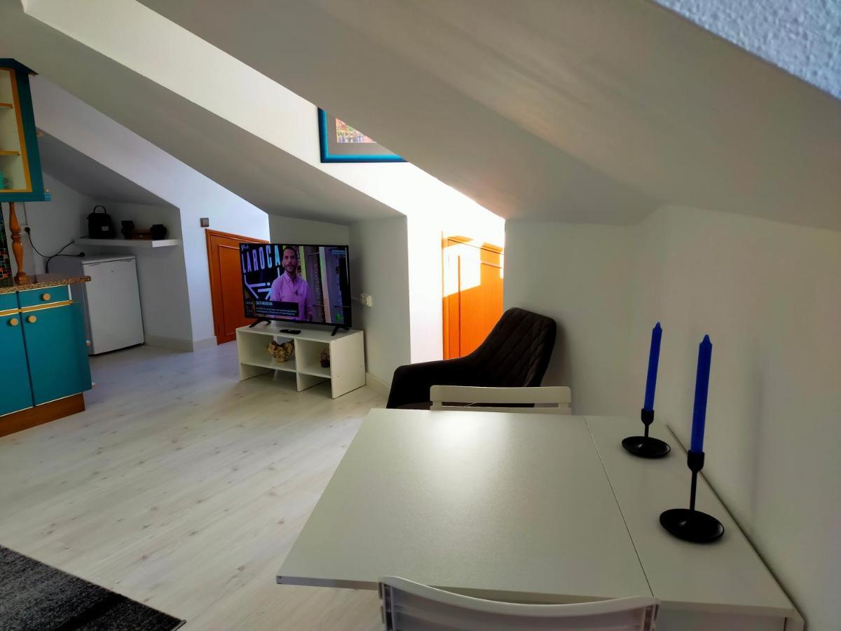 Apartamento En El Casco Antiguo De ポンフェラダ エクステリア 写真